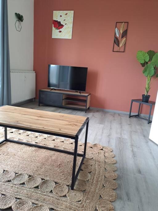 Agreable T2 Classe 3 Etoiles, Refait A Neuf, Dans Quartier Calme Rodez Exterior foto